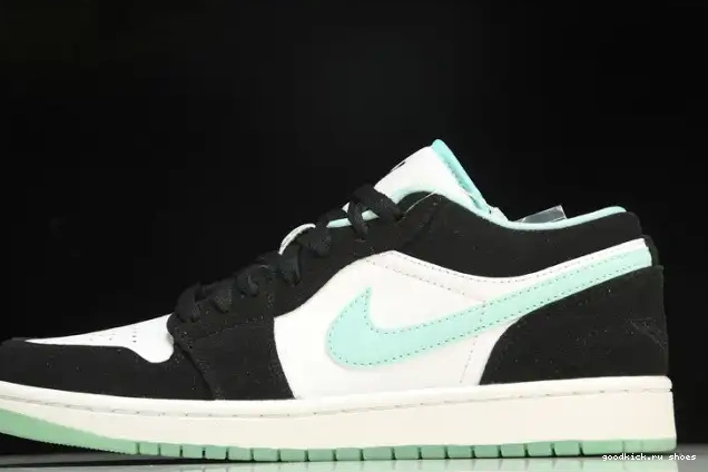 Low Island 1 Air CQ9828-131 Green Jordan 0620